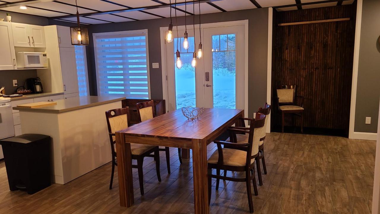 Condo-Chalet De La Vallee D'Edouard L'Anse-Saint-Jean Ngoại thất bức ảnh